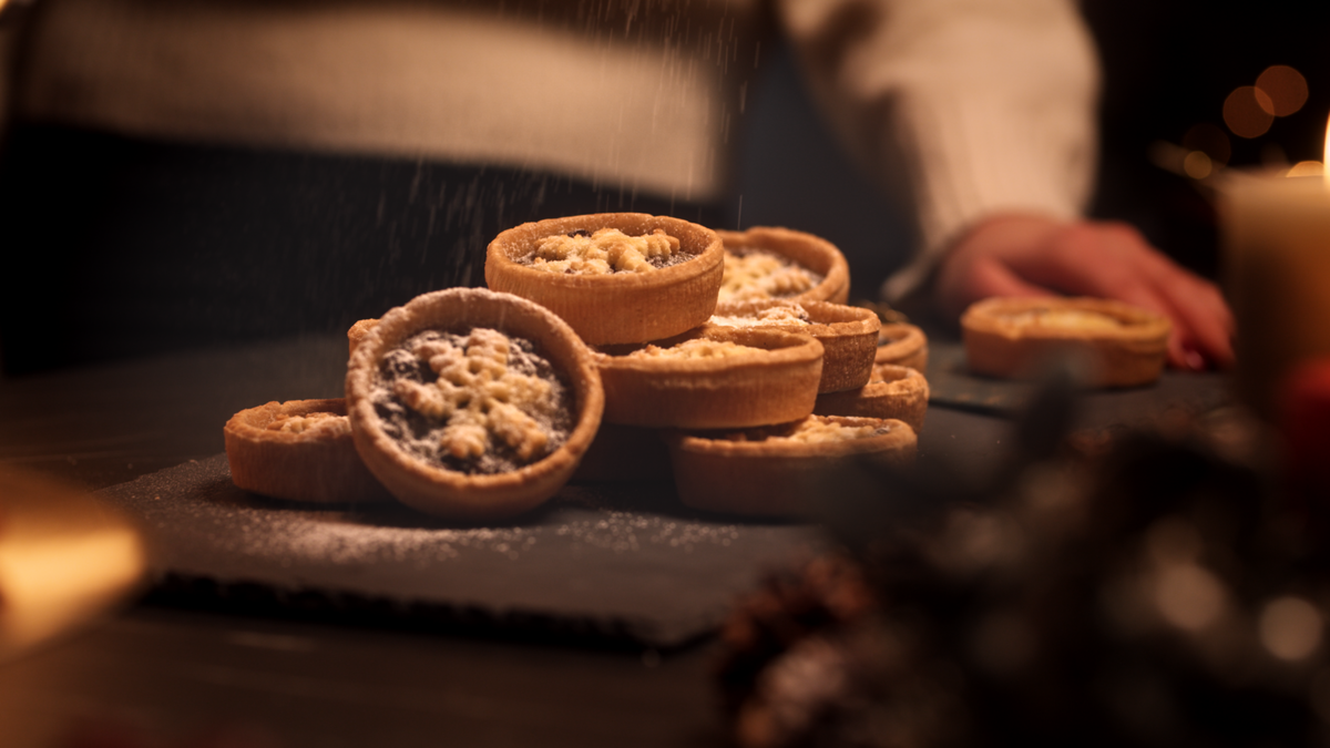 Mince Pie Season Has Officially Arrived! Mr Kipling's Signature Collection Mince Pies Return