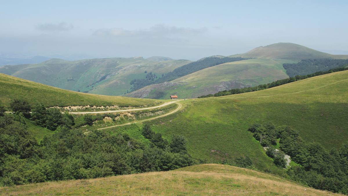 National Geographic Traveller UK Showcases Slow Travel Across Europe