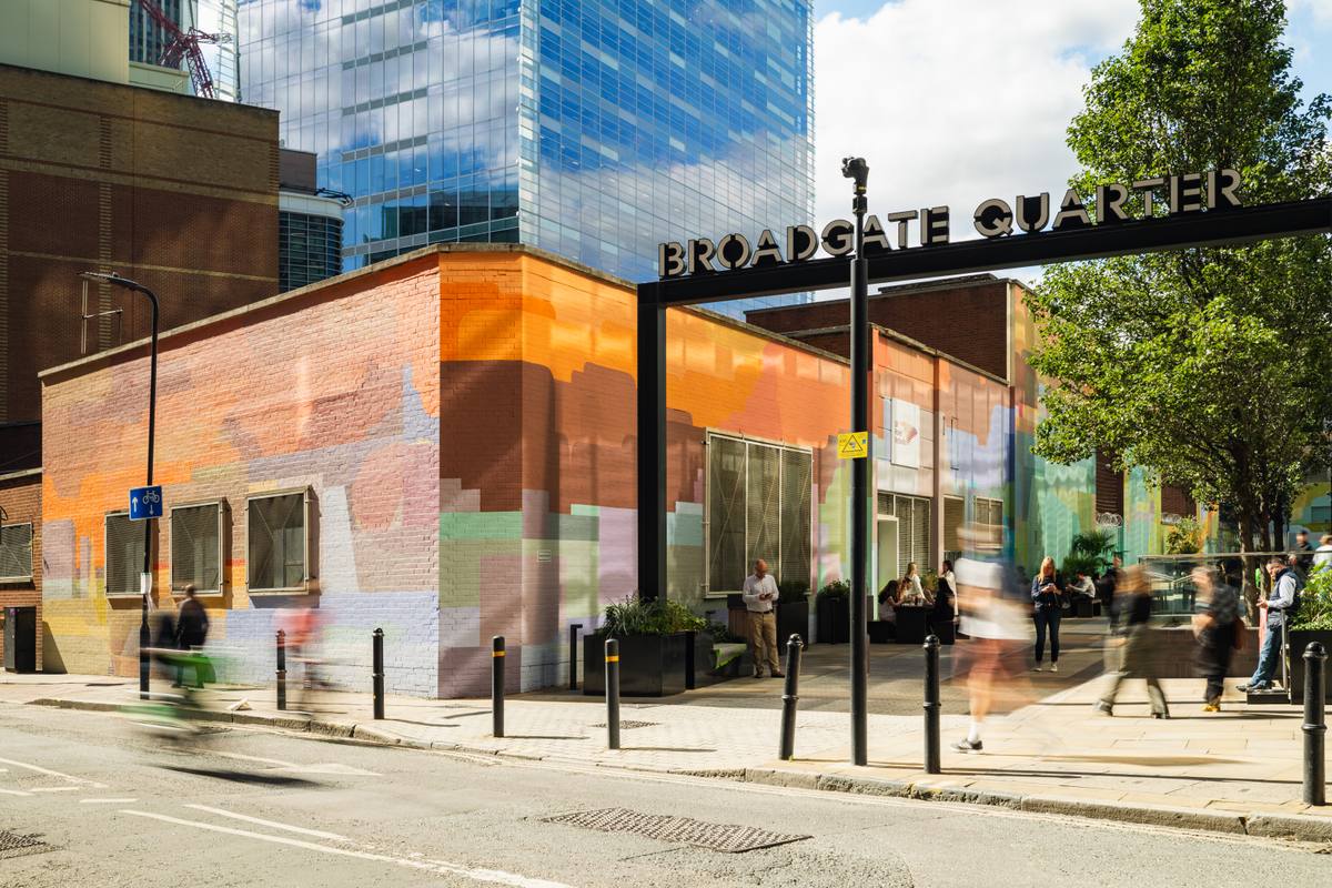 A colourful new mural by street artist Nelio Riga brings the outside of UK Power Networks’ Finsbury Market substation to life