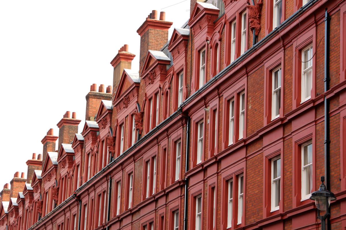 Average rents in London now 76% higher than the UK average